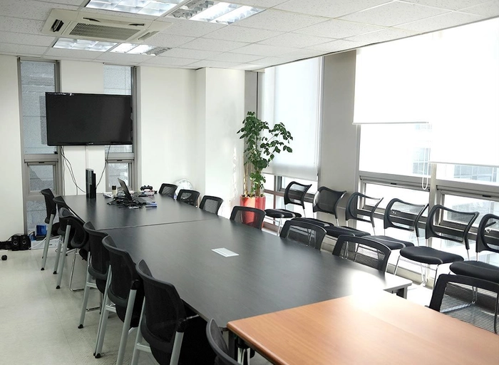 9M Interactive-게임 UI 디자이너