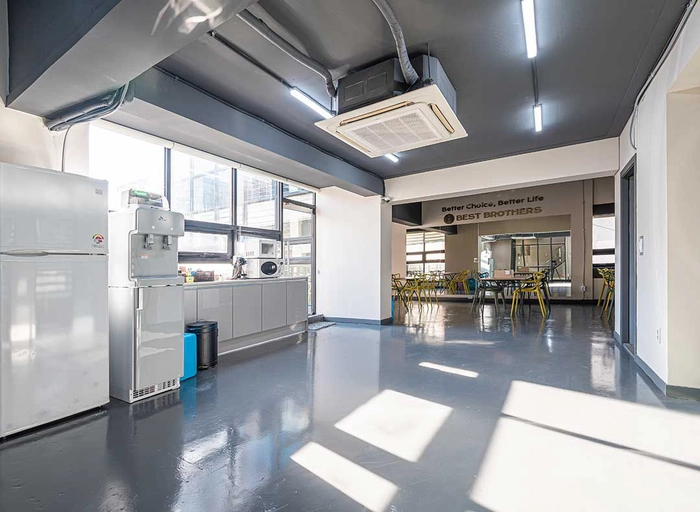 베스트브라더스-경영전략팀 신입