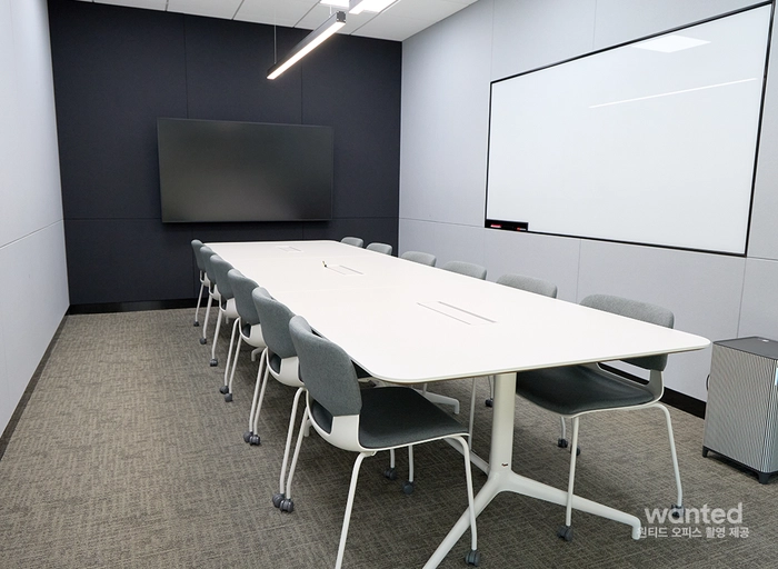 에이피알-[메디큐브 일본] 뷰티 온라인 MD