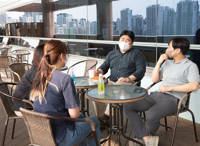 로민-솔루션 운영 엔지니어