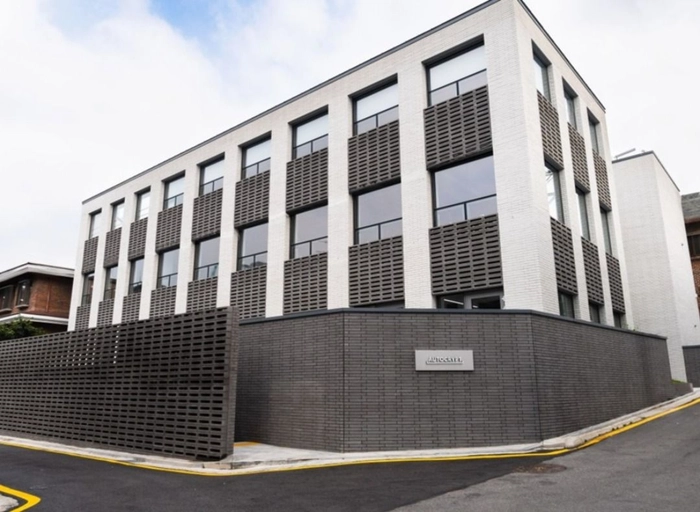 아우토크립트-In-Vehicle 보안 솔루션 개발 10년 이하