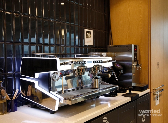 시너지버슨-국내/해외 홍보(PR) - 1년 이상