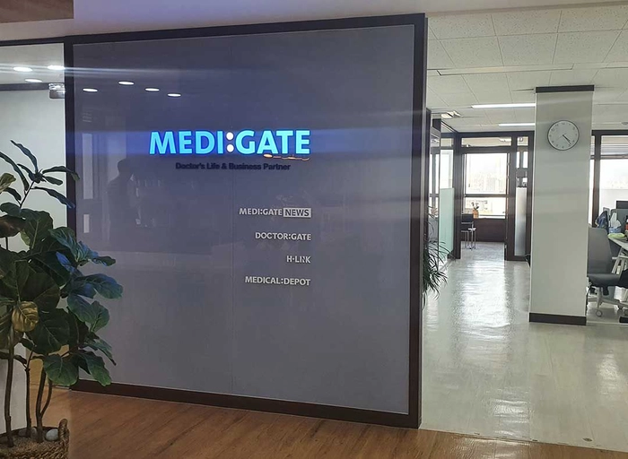 메디씨앤씨(MediC&C)-플랫폼 운영 총괄 팀장 (의사 회원 기반 전문 헬스케어 플랫폼)