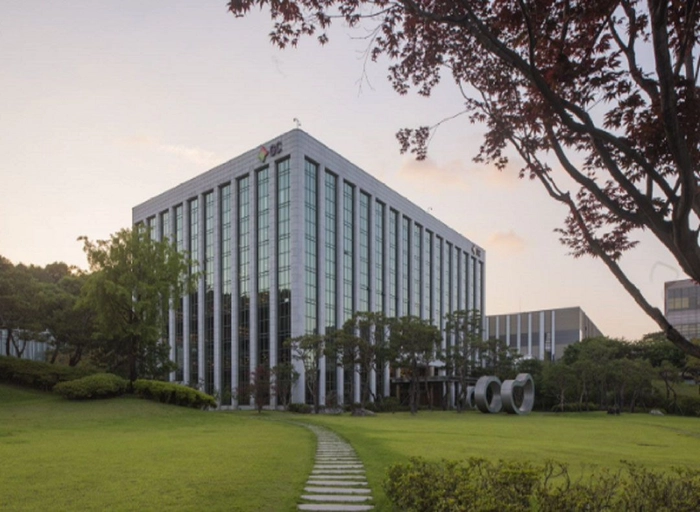 녹십자홀딩스-해외 변호사