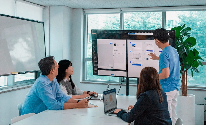 스터닝-프로덕트 디자이너(UI/UX)