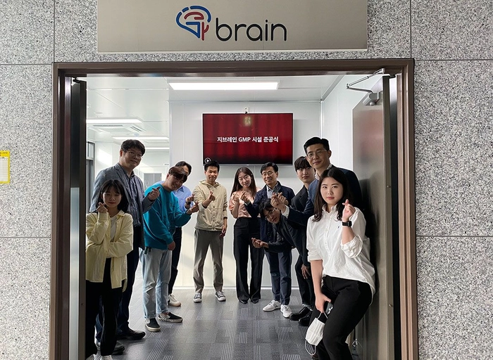 지브레인-인체삽입형 의료기기 개발