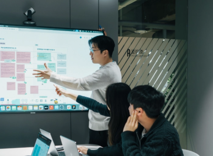 지로-AI 사업개발 담당자