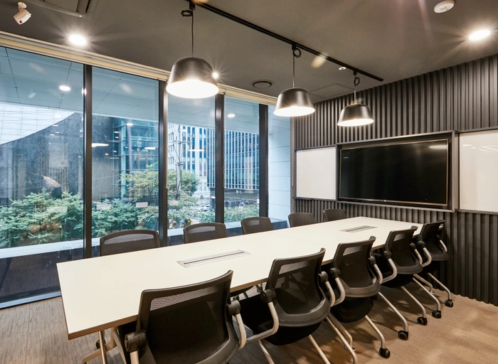 딥세일즈-데이터 엔지니어 (5년 이상)