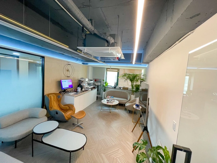 누크랩스-웹/앱 디자이너