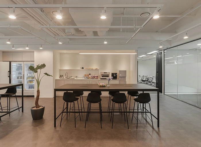 비에이치에스엔-Data Engineer(3년 이상)