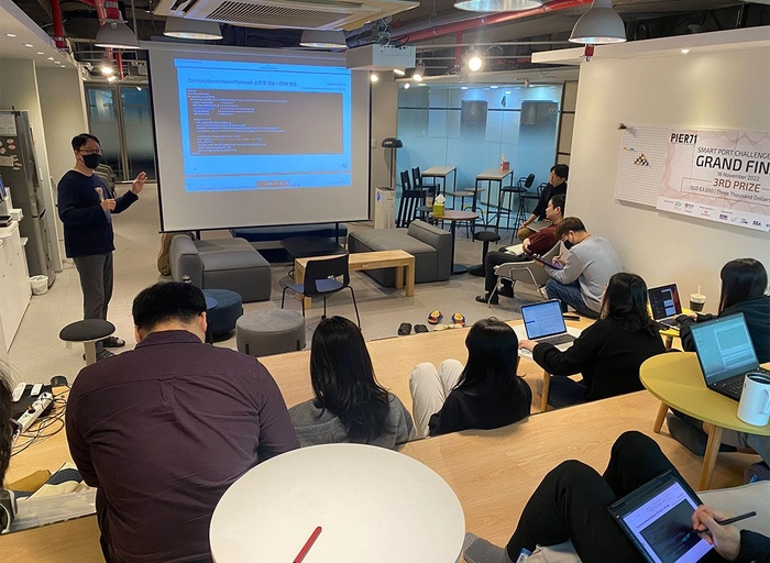 씨드로닉스-Front-end Engineer