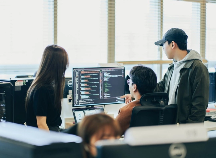 에이치나인-UX 컨설턴트 (6년 이상)