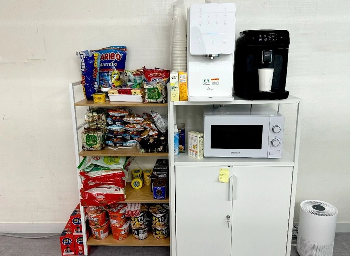 비더에그-모루라이브 백엔드 개발자 (4년이상)