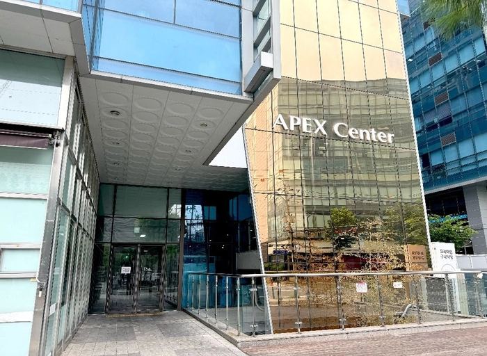 비더에그-모루라이브 백엔드 개발자 (4년이상)