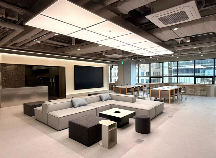 에이비일팔공(AB180)-Finance Team Lead