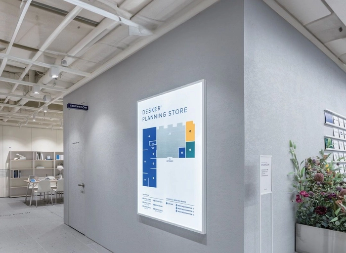 디콰이엇-브랜드디자이너 (5~10년)