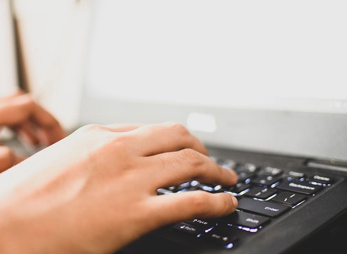 엠앤비-퍼포먼스 마케터 (3년 이상)