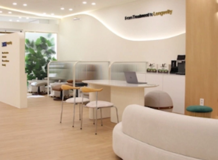 휴라이트-글로벌 사업 관리 담당자