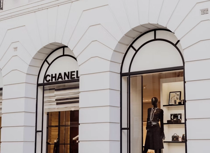 샤넬(Chanel)-Fashion Advisor Assistant