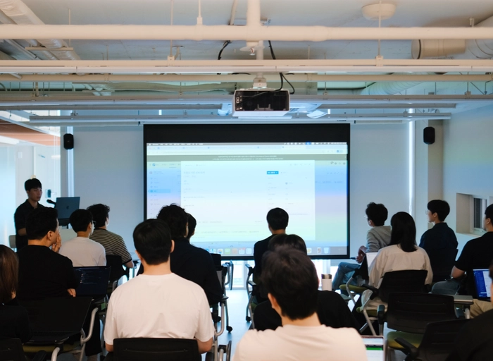 아하앤컴퍼니-프로덕트 디자이너
