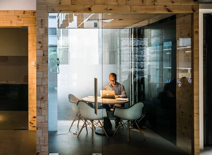 Booqed-Host Community Manager