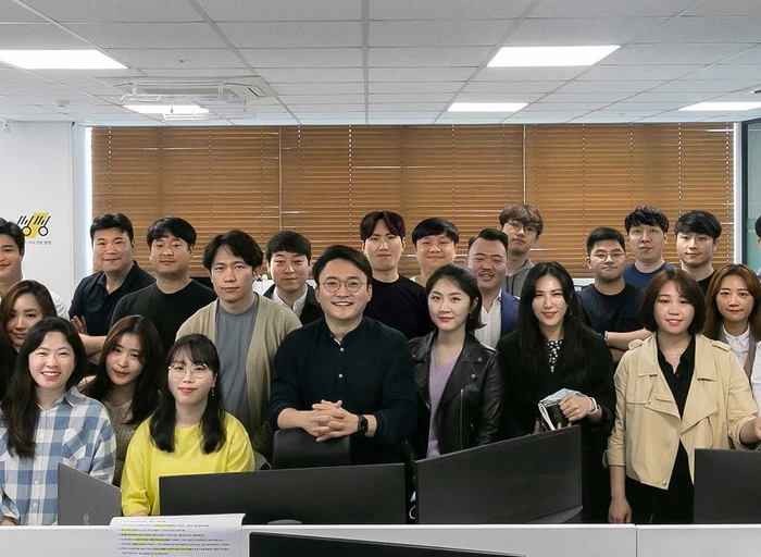 피유엠피(PUMP/씽씽)-브랜드 디자이너