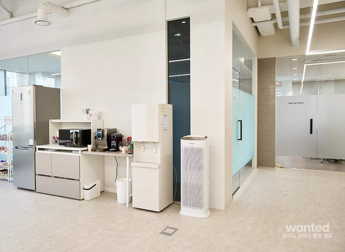 트리플콤마(골드스푼)-Product Designer (Senior)